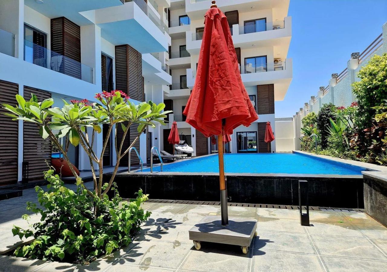 Sanctuary Sunlit Hurghada Haven With 4 Pools, Rooftop Sunsets & Gourmet Bites Steps Away Екстер'єр фото