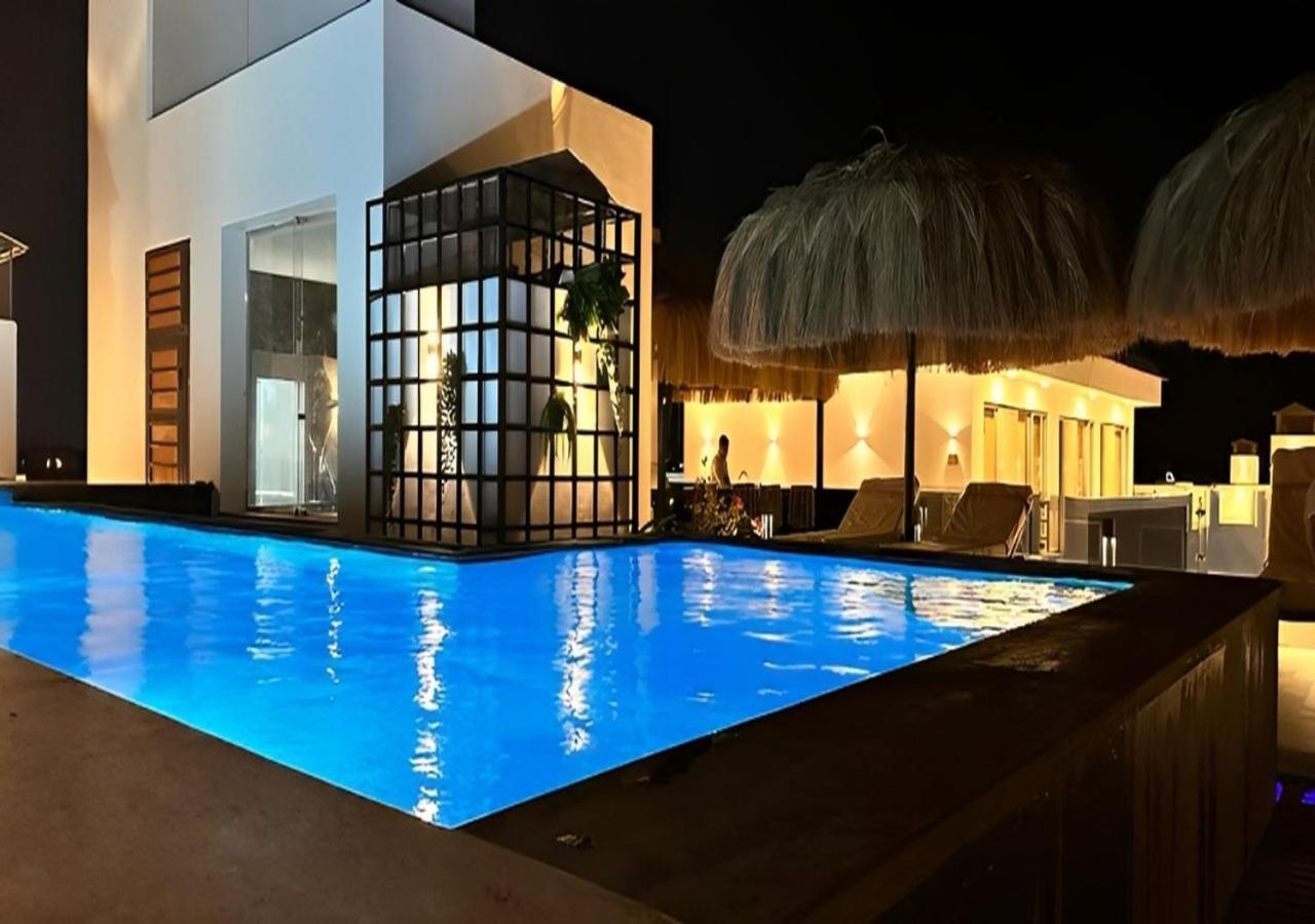 Sanctuary Sunlit Hurghada Haven With 4 Pools, Rooftop Sunsets & Gourmet Bites Steps Away Екстер'єр фото